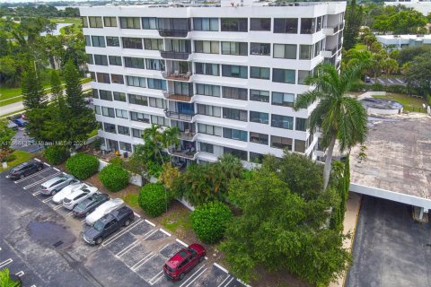 Condominio en venta en West Palm Beach, Florida, 2 dormitorios, 92.53 m2 № 1383050 - foto 30