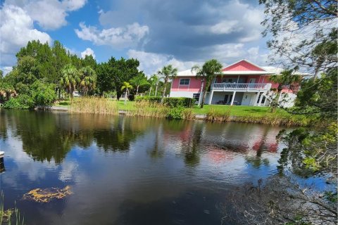 Terreno en venta en Hernando Beach, Florida № 1339053 - foto 2