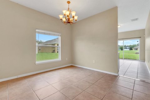 Villa ou maison à vendre à Kissimmee, Floride: 4 chambres, 159.79 m2 № 1314239 - photo 25