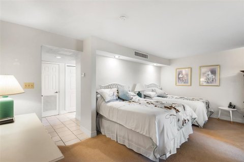 Condominio en venta en Haines City, Florida, 2 dormitorios, 128.67 m2 № 960772 - foto 15