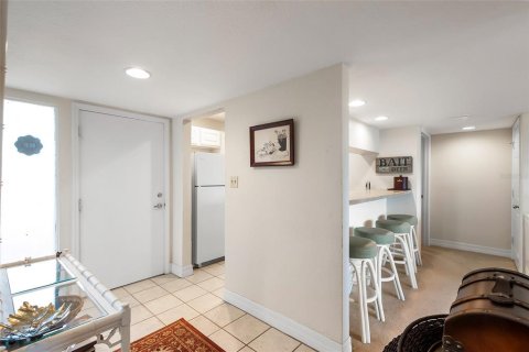 Condominio en venta en Haines City, Florida, 2 dormitorios, 128.67 m2 № 960772 - foto 4