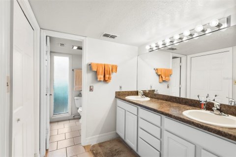 Condominio en venta en Haines City, Florida, 2 dormitorios, 128.67 m2 № 960772 - foto 17