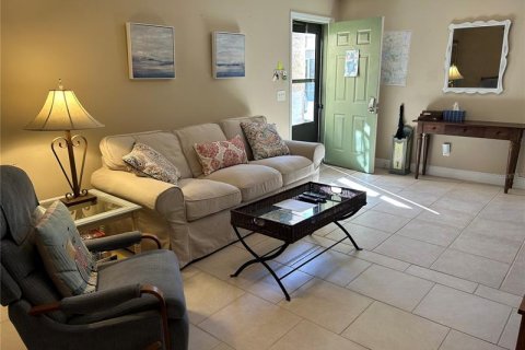 Condominio en alquiler en Bradenton, Florida, 2 dormitorios, 97.55 m2 № 290668 - foto 4