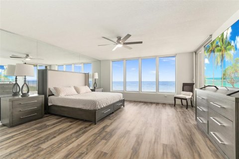 Condominio en venta en Hutchinson Island South, Florida, 3 dormitorios, 261.71 m2 № 889122 - foto 29