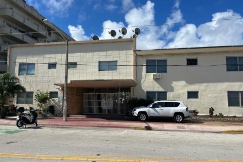 Copropriété à vendre à Miami Beach, Floride: 2 chambres, 88.44 m2 № 1328145 - photo 7