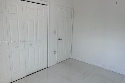 Copropriété à vendre à Miami Beach, Floride: 2 chambres, 88.44 m2 № 1328145 - photo 18