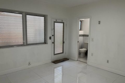 Copropriété à vendre à Miami Beach, Floride: 2 chambres, 88.44 m2 № 1328145 - photo 19