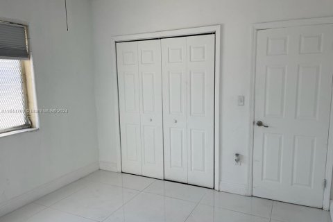 Copropriété à vendre à Miami Beach, Floride: 2 chambres, 88.44 m2 № 1328145 - photo 20