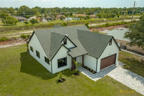 Villa ou maison à vendre à Lehigh Acres, Floride: 4 chambres, 172.15 m2 № 1328108 - photo 27