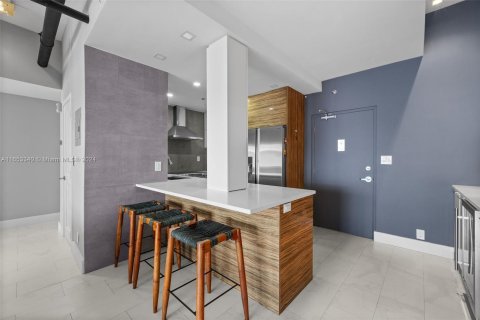 Condominio en venta en Miami Beach, Florida, 1 dormitorio, 77.76 m2 № 1351939 - foto 7