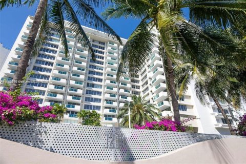 Copropriété à vendre à Miami Beach, Floride: 1 chambre, 77.76 m2 № 1351939 - photo 28