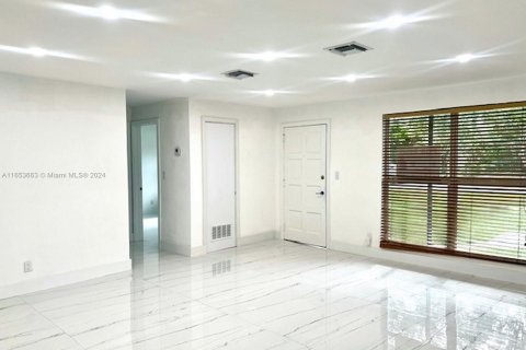 Villa ou maison à louer à Fort Lauderdale, Floride: 3 chambres, 99.03 m2 № 1351945 - photo 25