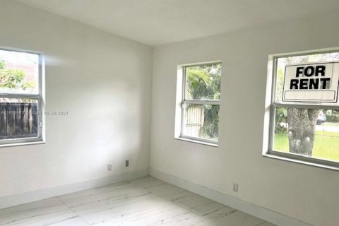 House in Fort Lauderdale, Florida 3 bedrooms, 99.03 sq.m. № 1351945 - photo 19