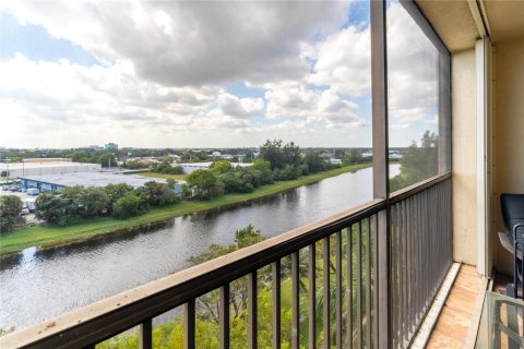 Copropriété à vendre à Pompano Beach, Floride: 2 chambres, 129.97 m2 № 994125 - photo 14