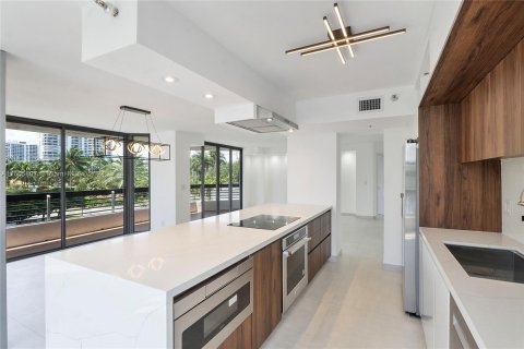 Copropriété à vendre à Aventura, Floride: 2 chambres, 125.7 m2 № 1356659 - photo 8