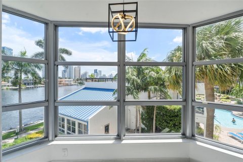 Copropriété à vendre à Aventura, Floride: 2 chambres, 125.7 m2 № 1356659 - photo 3