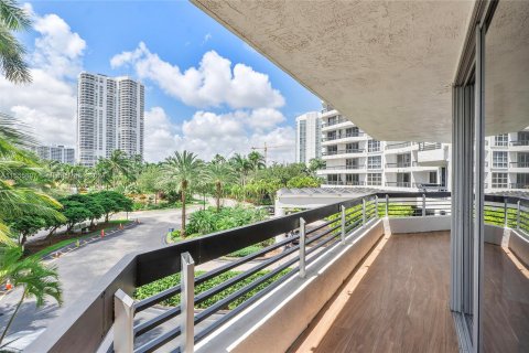 Copropriété à vendre à Aventura, Floride: 2 chambres, 125.7 m2 № 1356659 - photo 16