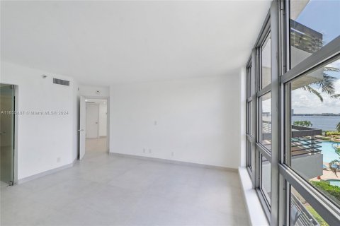 Copropriété à vendre à Aventura, Floride: 2 chambres, 125.7 m2 № 1356659 - photo 20