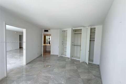 Condo in Sunny Isles Beach, Florida, 2 bedrooms  № 1356771 - photo 7