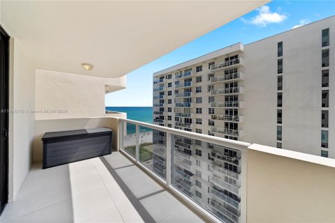 Copropriété à vendre à Miami Beach, Floride: 2 chambres, 126.35 m2 № 1356687 - photo 4