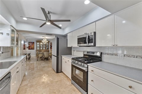 Casa en venta en Coral Springs, Florida, 4 dormitorios, 251.39 m2 № 1310903 - foto 18