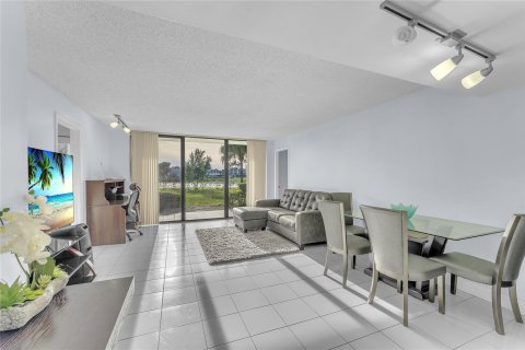 Condominio en venta en Lake Worth, Florida, 3 dormitorios, 116.87 m2 № 884595 - foto 26