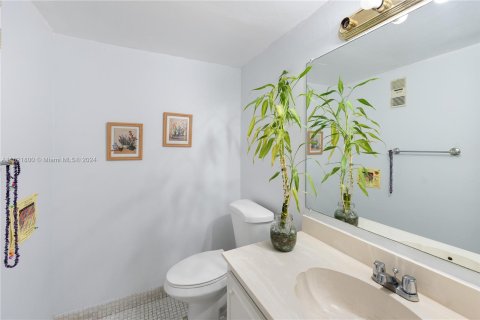 Condo in Sunrise, Florida, 1 bedroom  № 1272445 - photo 18