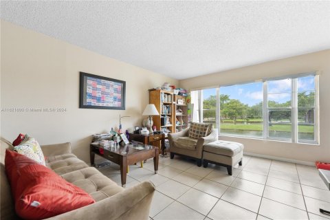 Condo in Sunrise, Florida, 1 bedroom  № 1272445 - photo 21