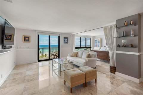 Copropriété à vendre à Hollywood, Floride: 2 chambres, 116.5 m2 № 1272446 - photo 8