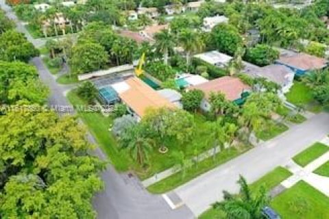 Villa ou maison à vendre à Hollywood, Floride: 4 chambres, 146.97 m2 № 1239191 - photo 3