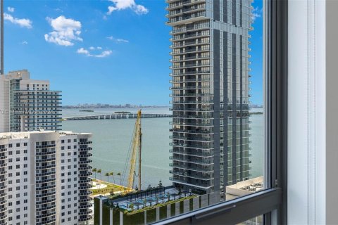 Apartamento en alquiler en Miami, Florida, 2 dormitorios, 112.88 m2 № 1293428 - foto 12