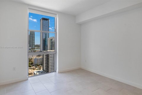 Apartamento en alquiler en Miami, Florida, 2 dormitorios, 112.88 m2 № 1293428 - foto 17