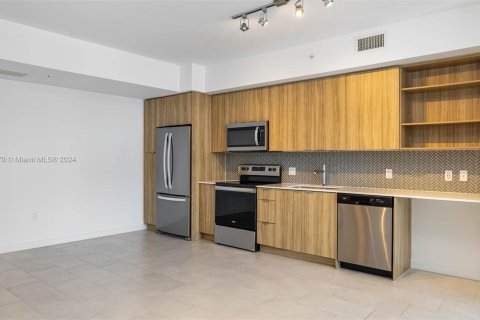 Appartement à louer à Miami, Floride: 2 chambres, 112.88 m2 № 1293428 - photo 6