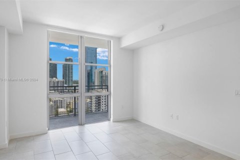 Apartamento en alquiler en Miami, Florida, 2 dormitorios, 112.88 m2 № 1293428 - foto 10