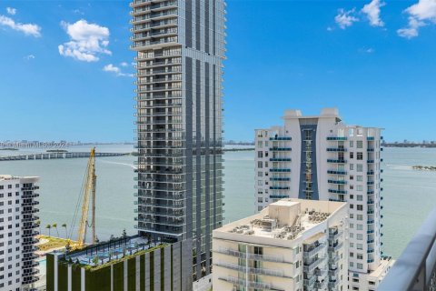 Apartamento en alquiler en Miami, Florida, 2 dormitorios, 112.88 m2 № 1293428 - foto 11