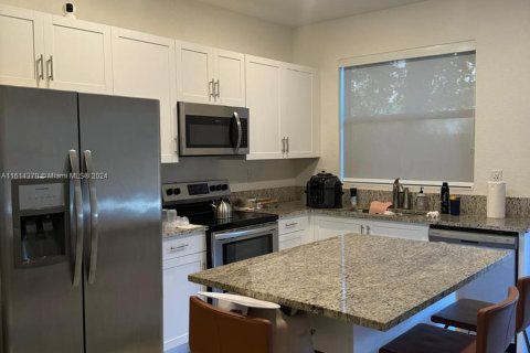 Adosado en venta en Miami, Florida, 3 dormitorios, 122.63 m2 № 1236187 - foto 4