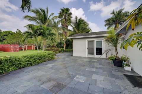 House in Davie, Florida 3 bedrooms, 259.75 sq.m. № 756240 - photo 30