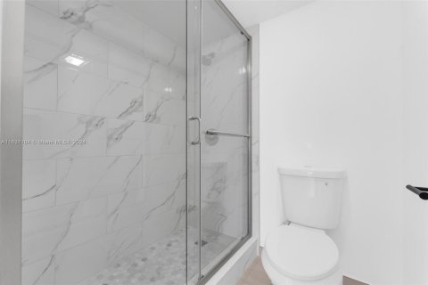 Condo in Pembroke Pines, Florida, 1 bedroom  № 1309766 - photo 30