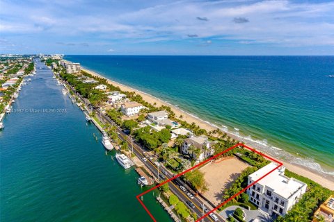 Villa ou maison à vendre à Hillsboro Beach, Floride: 8 chambres, 693.79 m2 № 691318 - photo 10