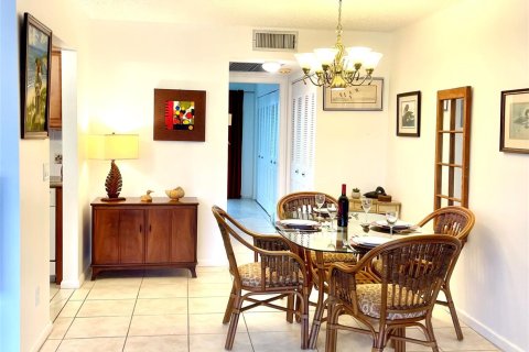 Condo in Deerfield Beach, Florida, 1 bedroom  № 950062 - photo 23