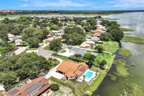 House in Lakeland, Florida 3 bedrooms, 291.62 sq.m. № 1267556 - photo 24