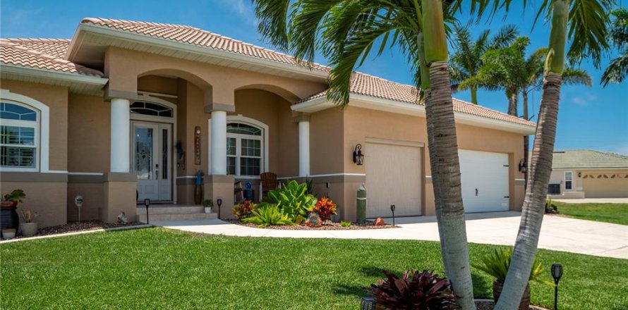 Villa ou maison à Punta Gorda, Floride 3 chambres, 213.58 m2 № 1267557