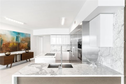 Condo in Aventura, Florida, 2 bedrooms  № 1221746 - photo 7