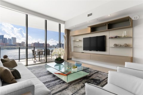 Condo in Aventura, Florida, 2 bedrooms  № 1221746 - photo 4