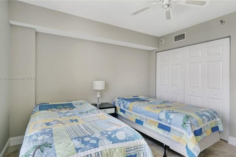 Condo in Aventura, Florida, 2 bedrooms  № 1221751 - photo 24