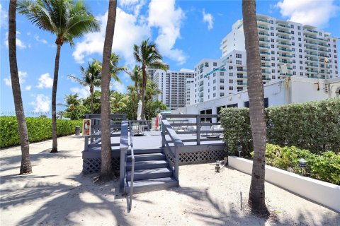 Condominio en venta en Miami Beach, Florida, 1 dormitorio, 97.18 m2 № 1281259 - foto 28