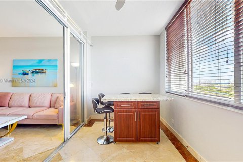 Condominio en venta en Miami Beach, Florida, 1 dormitorio, 97.18 m2 № 1281259 - foto 14