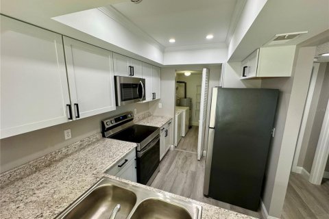Condominio en alquiler en Orlando, Florida, 1 dormitorio, 69.86 m2 № 1140067 - foto 9