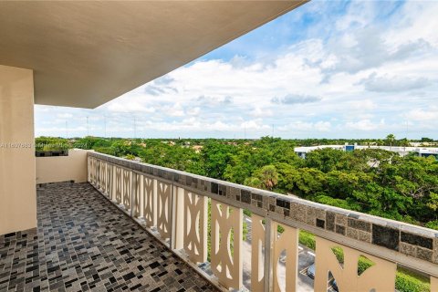 Condominio en venta en Miami, Florida, 3 dormitorios, 178.84 m2 № 1232323 - foto 7