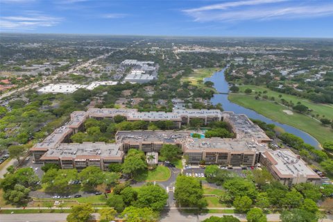 Copropriété à vendre à Hollywood, Floride: 2 chambres, 165.83 m2 № 1224589 - photo 11